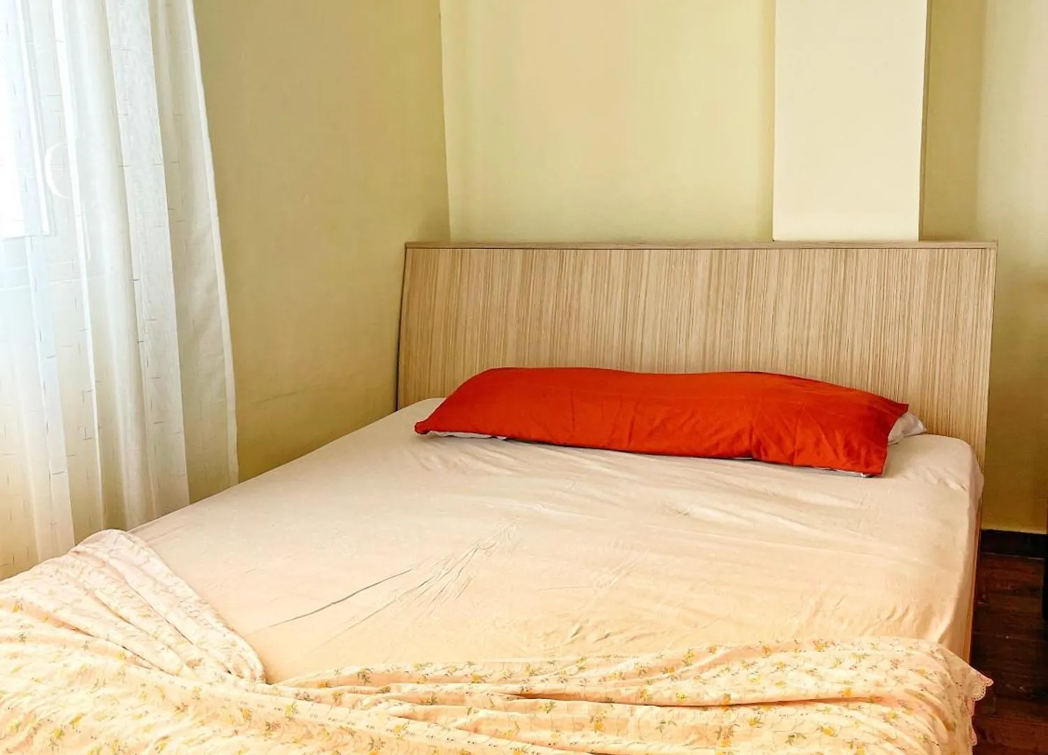 Emperius Beach Room Δυρράχιο 0*,  Αλβανία