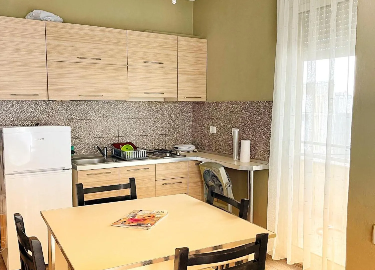Emperius Beach Room Δυρράχιο 0*,